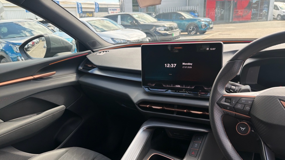 CUPRA Terramar 1.5 eTSI 150 V2 5dr DSG Petrol Hatchback - Image 14