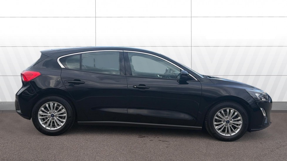 Ford Focus 1.0 EcoBoost 125 Titanium 5dr Auto Petrol Hatchback - Image 5