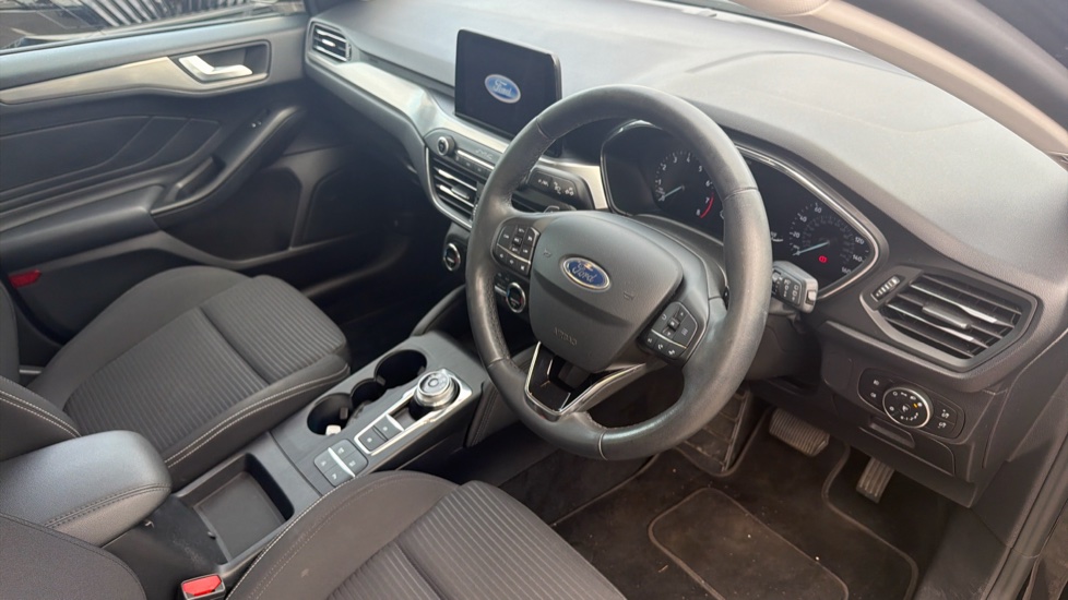 Ford Focus 1.0 EcoBoost 125 Titanium 5dr Auto Petrol Hatchback - Image 11