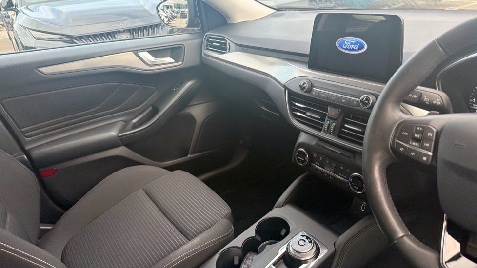Ford Focus 1.0 EcoBoost 125 Titanium 5dr Auto Petrol Hatchback - Image 14