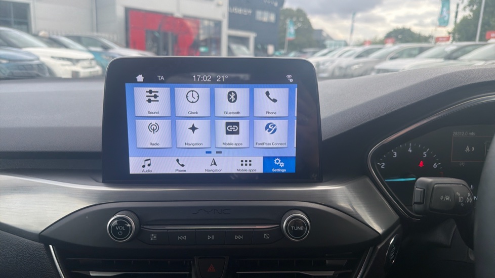 Ford Focus 1.0 EcoBoost 125 Titanium 5dr Auto Petrol Hatchback - Image 30