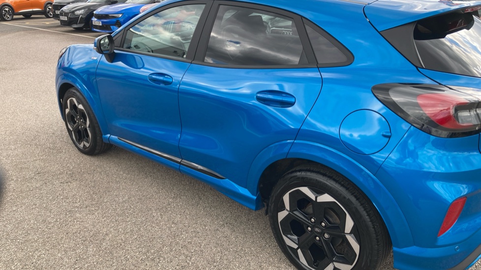 Ford Puma 1.0 EcoBoost Hybrid mHEV 155 ST-Line X DCT 5dr Petrol Hatchback - Image 26