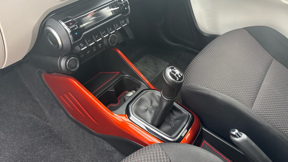Suzuki Ignis 1.2 Dualjet SHVS SZ5 ALLGRIP 5dr Petrol Hatchback - Image 13