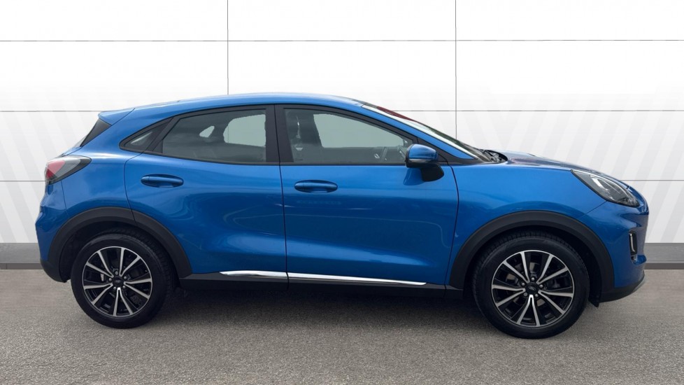 Ford Puma 1.0 EcoBoost Hybrid mHEV Titanium 5dr Petrol Hatchback - Image 5