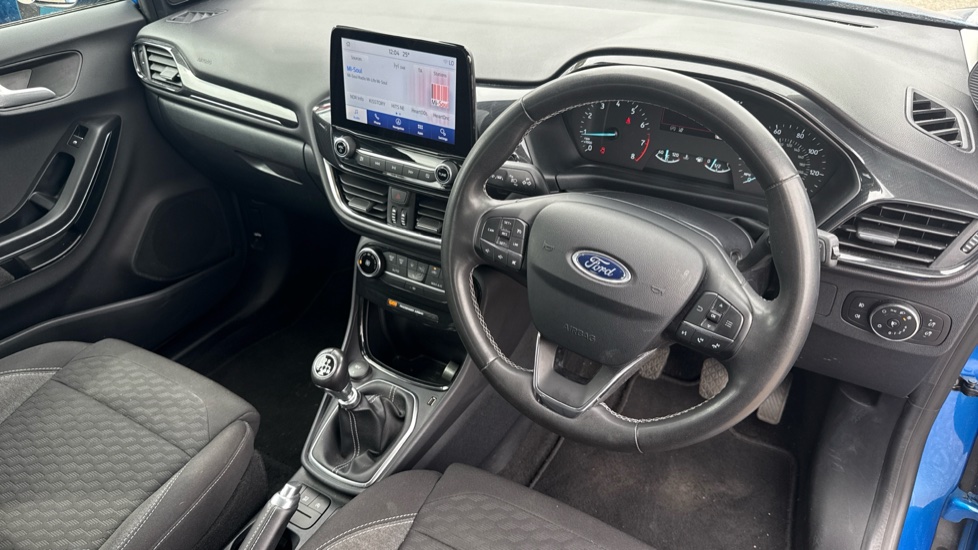 Ford Puma 1.0 EcoBoost Hybrid mHEV Titanium 5dr Petrol Hatchback - Image 11