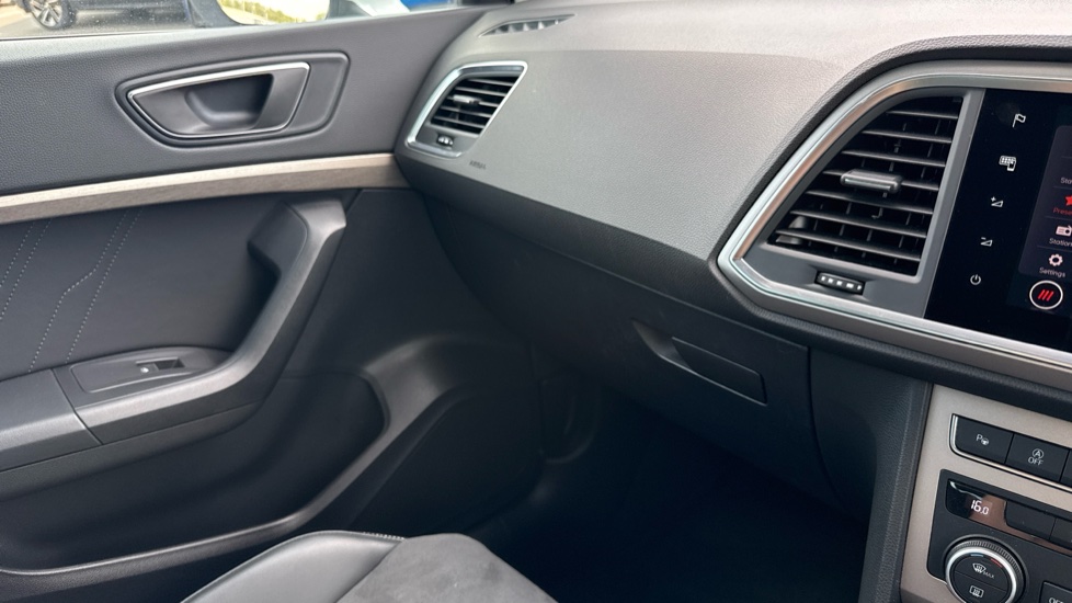 SEAT Ateca 1.5 TSI EVO Xperience 5dr DSG Petrol Estate - Image 8