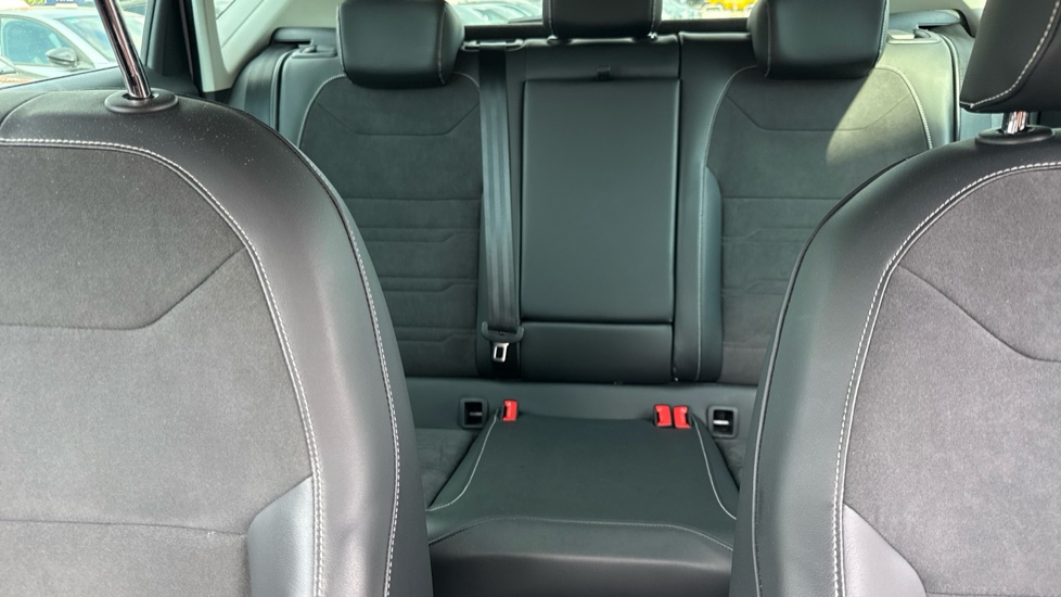 SEAT Ateca 1.5 TSI EVO Xperience 5dr DSG Petrol Estate - Image 15