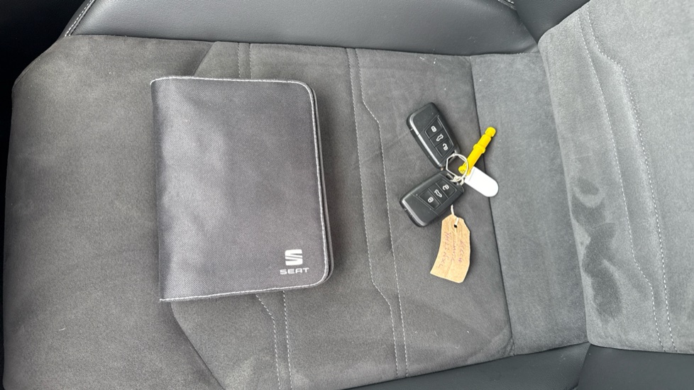 SEAT Ateca 1.5 TSI EVO Xperience 5dr DSG Petrol Estate - Image 19