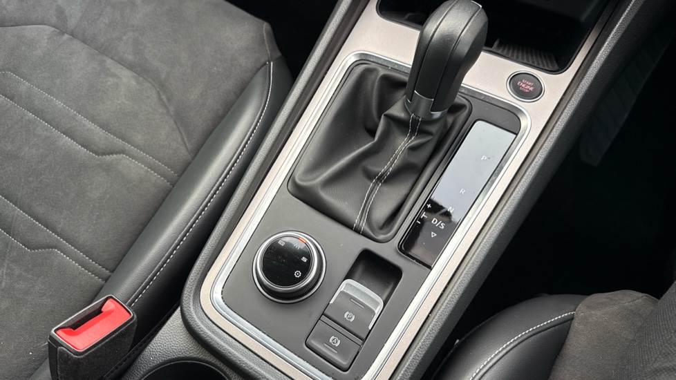SEAT Ateca 1.5 TSI EVO Xperience 5dr DSG Petrol Estate - Image 21