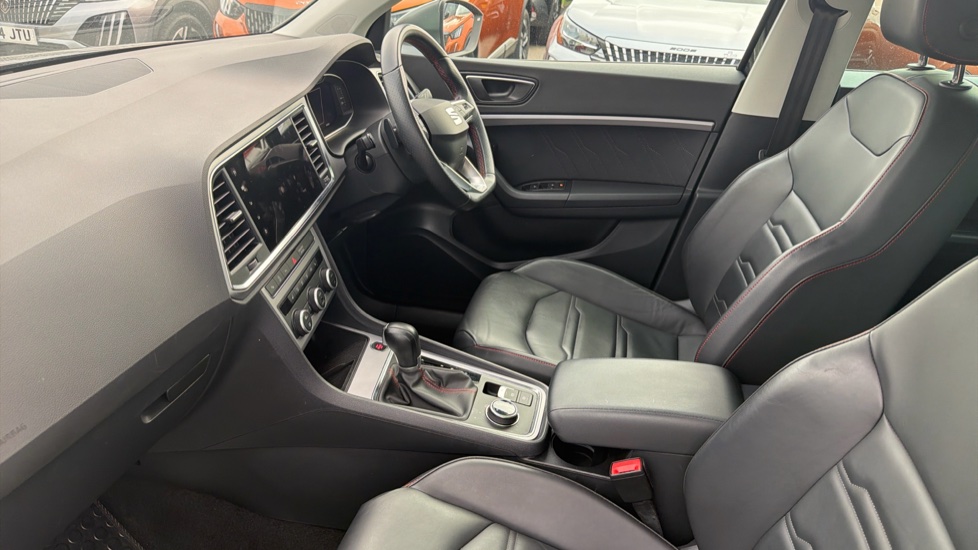 SEAT Ateca 1.5 TSI EVO FR Sport 5dr DSG Petrol Estate - Image 9