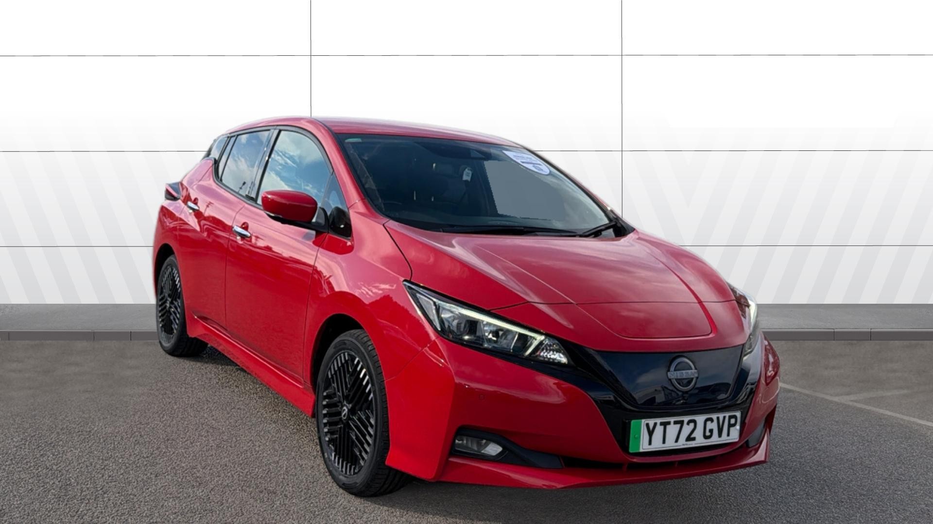 Nissan Leaf listing photo