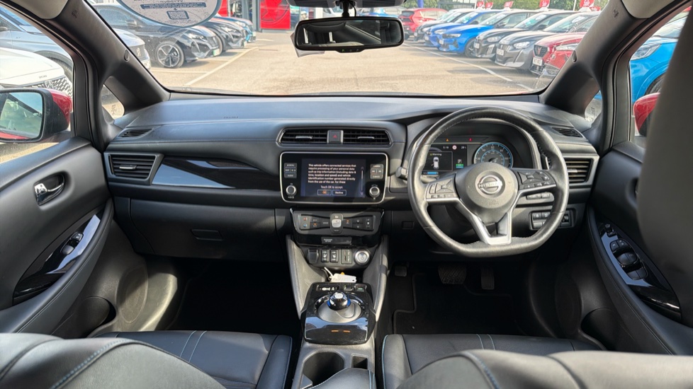 Nissan LEAF 110kW N-Connecta 39kWh 5dr Auto Electric Hatchback - Image 10