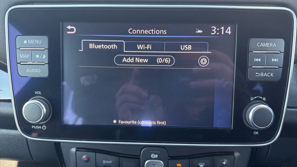 Nissan LEAF 110kW N-Connecta 39kWh 5dr Auto Electric Hatchback - Image 31