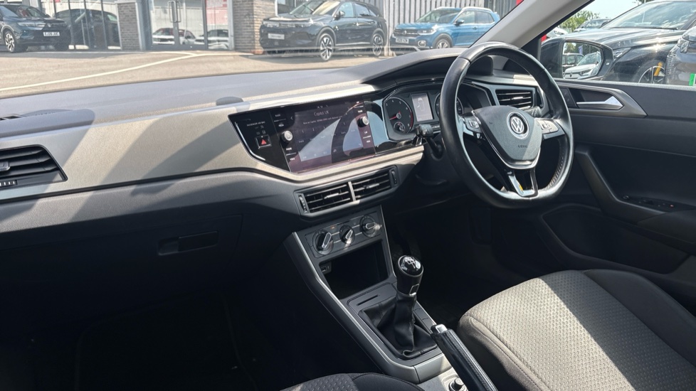 Volkswagen Polo 1.0 TSI 95 SE 5dr Petrol Hatchback - Image 9