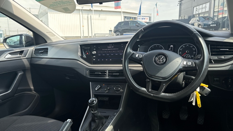 Volkswagen Polo 1.0 TSI 95 SE 5dr Petrol Hatchback - Image 11