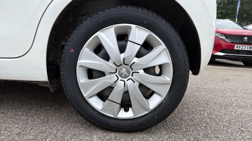 Peugeot 108 1.0 Active 5dr Petrol Hatchback - Image 7