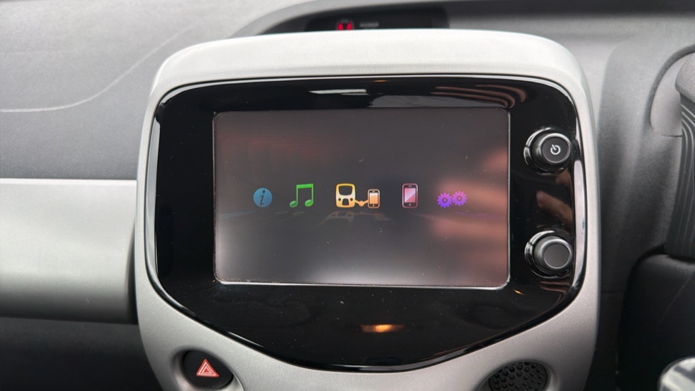 Peugeot 108 1.0 Active 5dr Petrol Hatchback - Image 12