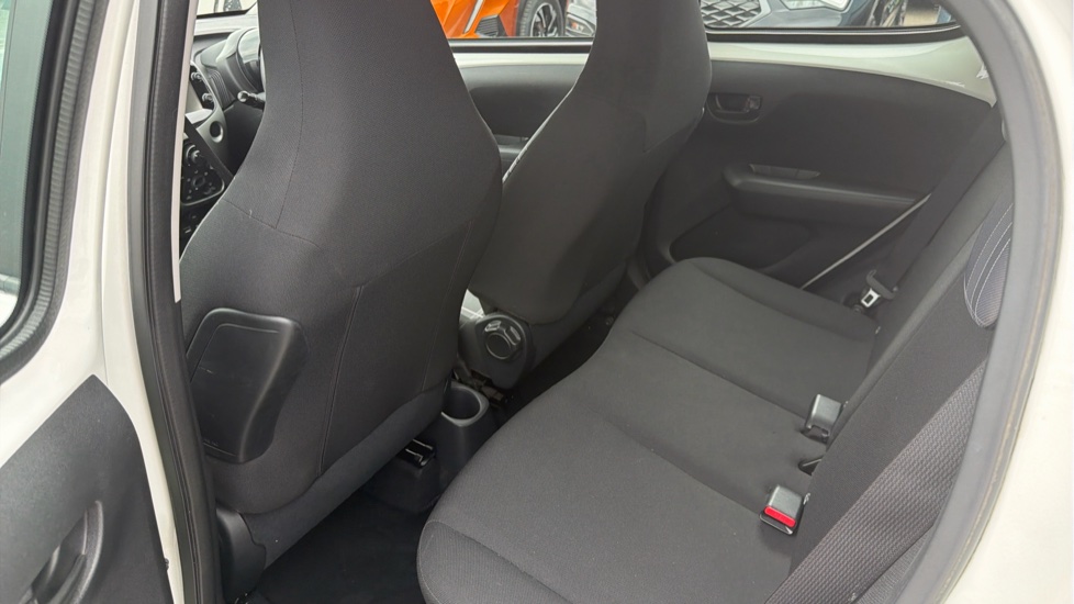 Peugeot 108 1.0 Active 5dr Petrol Hatchback - Image 16