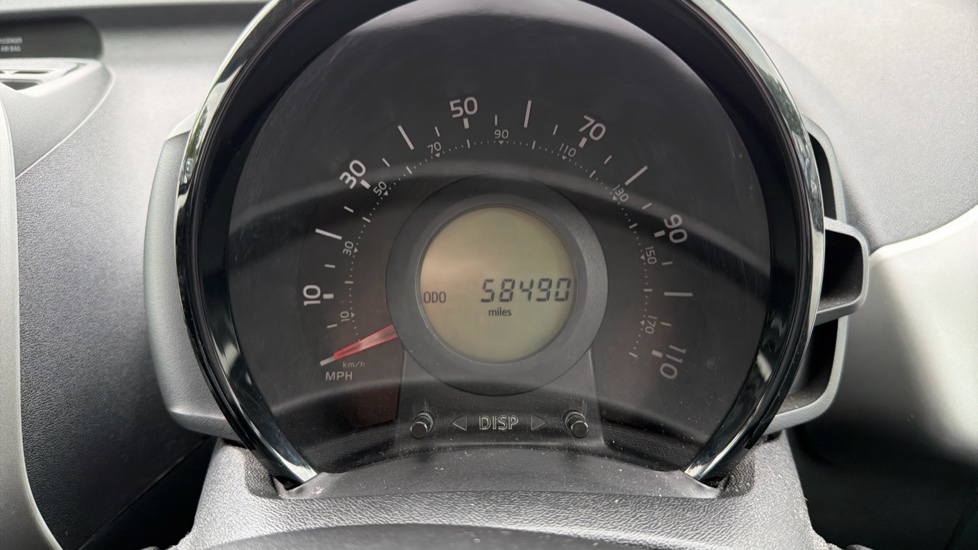 Peugeot 108 1.0 Active 5dr Petrol Hatchback - Image 18