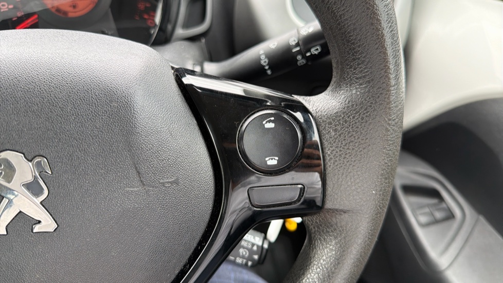 Peugeot 108 1.0 Active 5dr Petrol Hatchback - Image 26