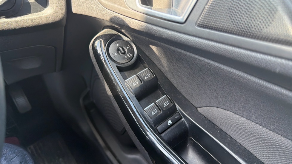 Ford Fiesta 1.0 EcoBoost Titanium X 5dr Petrol Hatchback - Image 27