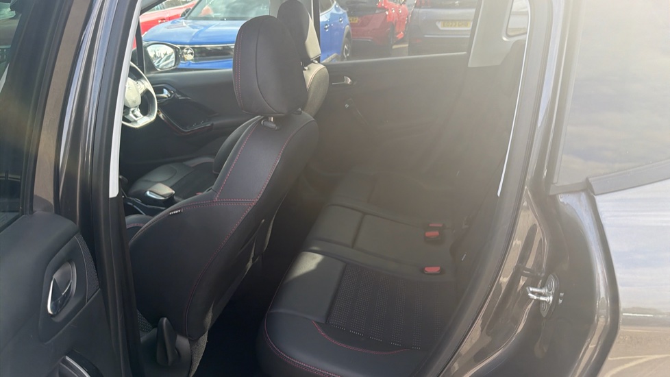 Peugeot 2008 1.2 PureTech 130 GT Line 5dr Petrol Estate - Image 16