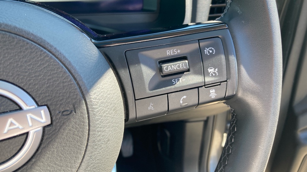 Nissan Qashqai 1.5 E-Power N-Connecta 5dr Auto Hybrid Hatchback - Image 31