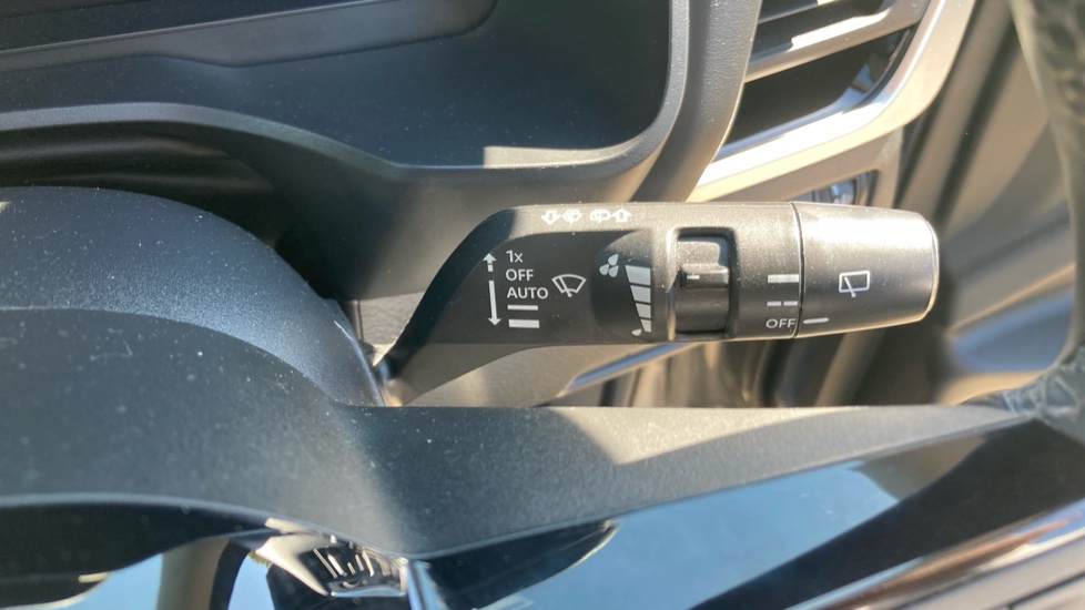 Nissan Qashqai 1.5 E-Power N-Connecta 5dr Auto Hybrid Hatchback - Image 32