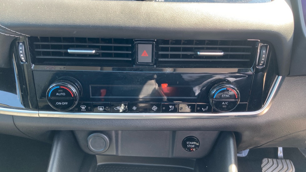 Nissan Qashqai 1.5 E-Power N-Connecta 5dr Auto Hybrid Hatchback - Image 35