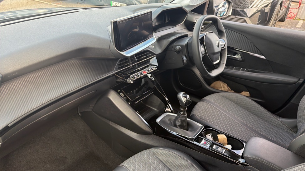 Peugeot 208 1.2 PureTech 100 Allure 5dr Petrol Hatchback - Image 9