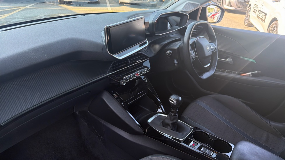 Peugeot 208 1.2 PureTech 100 Allure Premium 5dr Petrol Hatchback - Image 9