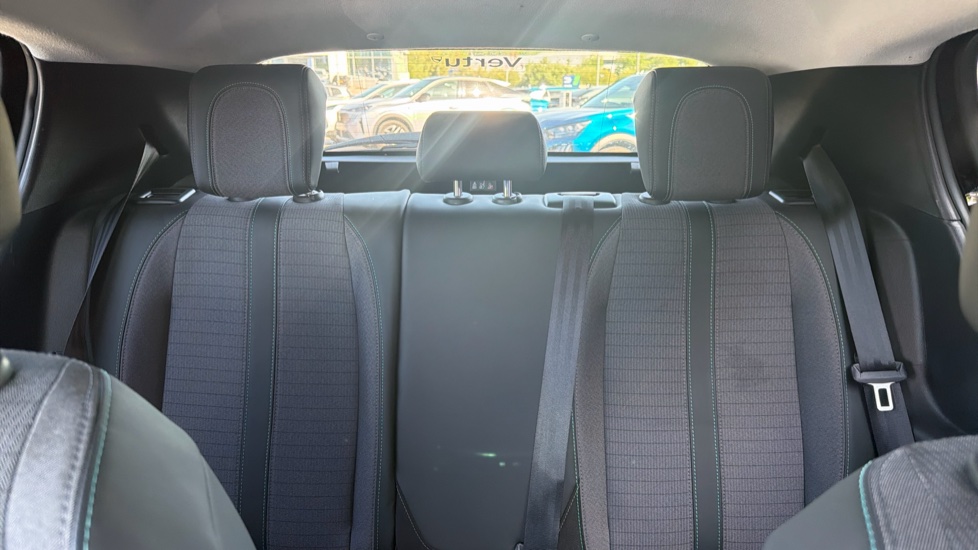 Peugeot 208 1.2 PureTech 100 Allure Premium 5dr Petrol Hatchback - Image 15