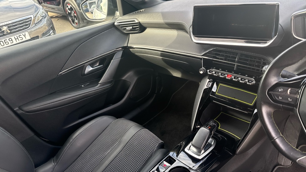 Peugeot 208 100kW GT 50kWh 5dr Auto Electric Hatchback - Image 14