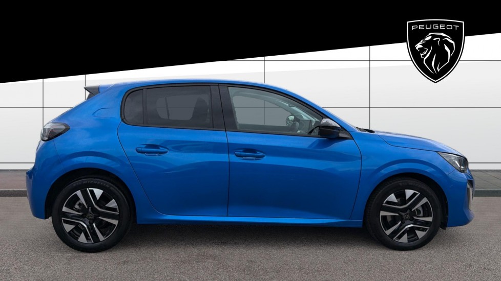 Peugeot 208 1.2 PureTech 100 Allure 5dr Petrol Hatchback - Image 5