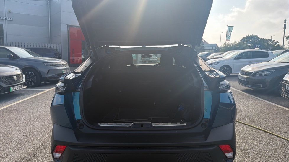 Peugeot 408 1.2 PureTech GT 5dr EAT8 Petrol Hatchback - Image 4