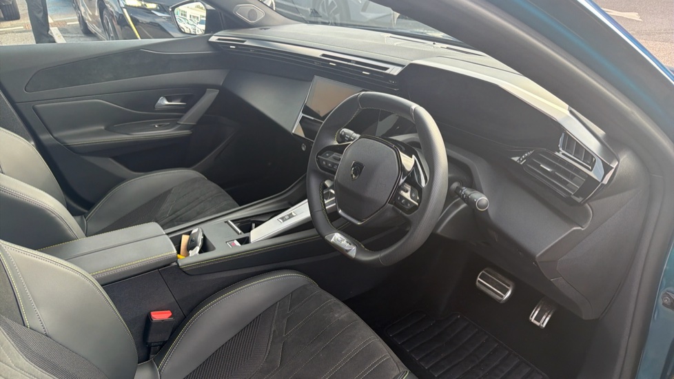 Peugeot 408 1.2 PureTech GT 5dr EAT8 Petrol Hatchback - Image 11