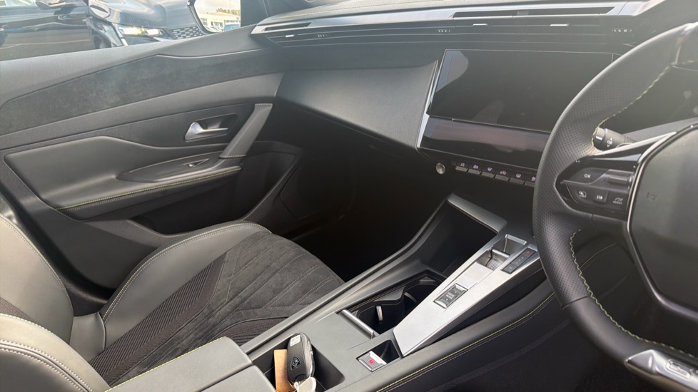 Peugeot 408 1.2 PureTech GT 5dr EAT8 Petrol Hatchback - Image 14
