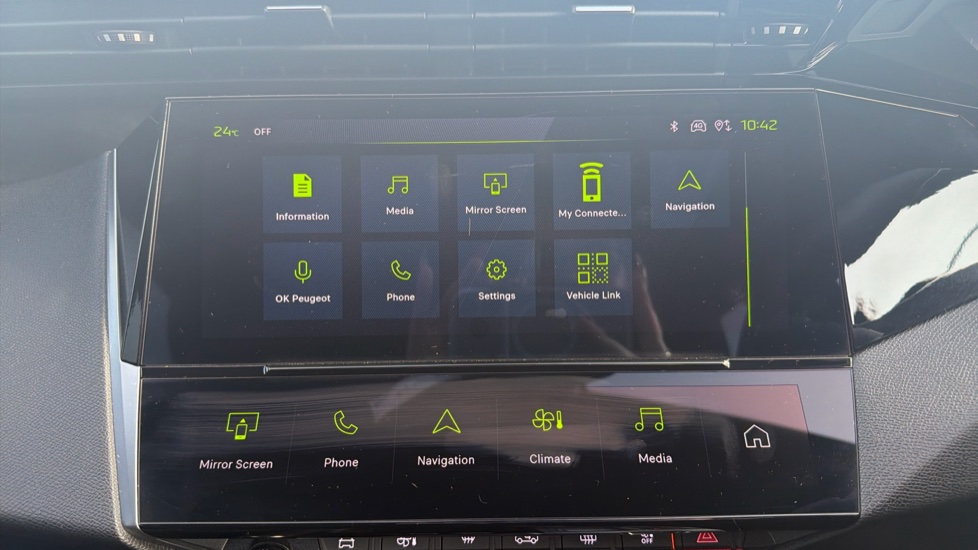 Peugeot 408 1.2 PureTech GT 5dr EAT8 Petrol Hatchback - Image 23