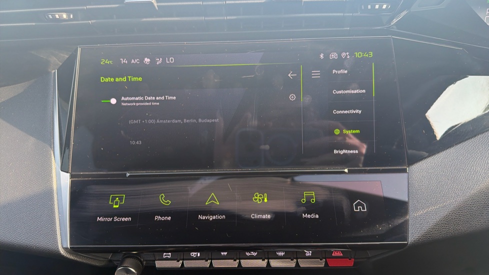 Peugeot 408 1.2 PureTech GT 5dr EAT8 Petrol Hatchback - Image 32