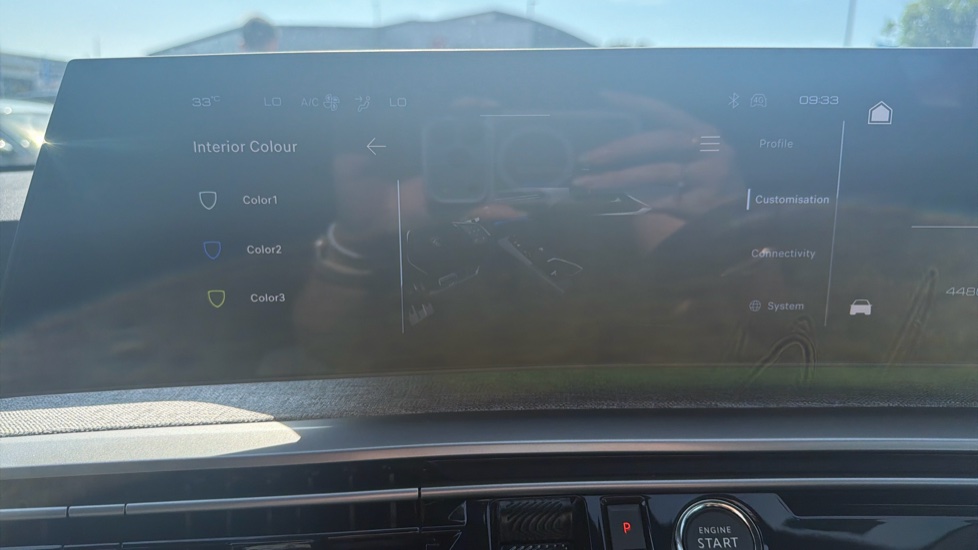 Peugeot 3008 1.2 Hybrid 136 Allure 5dr e-DSC6 Petrol Estate - Image 33
