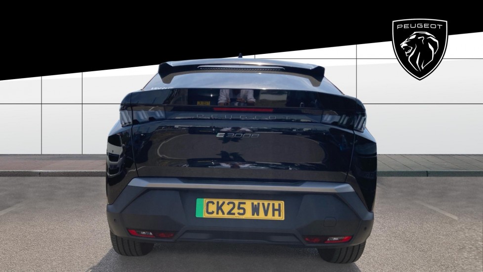 Peugeot 3008 157kW Allure 73kWh 5dr Auto Electric Estate - Image 6