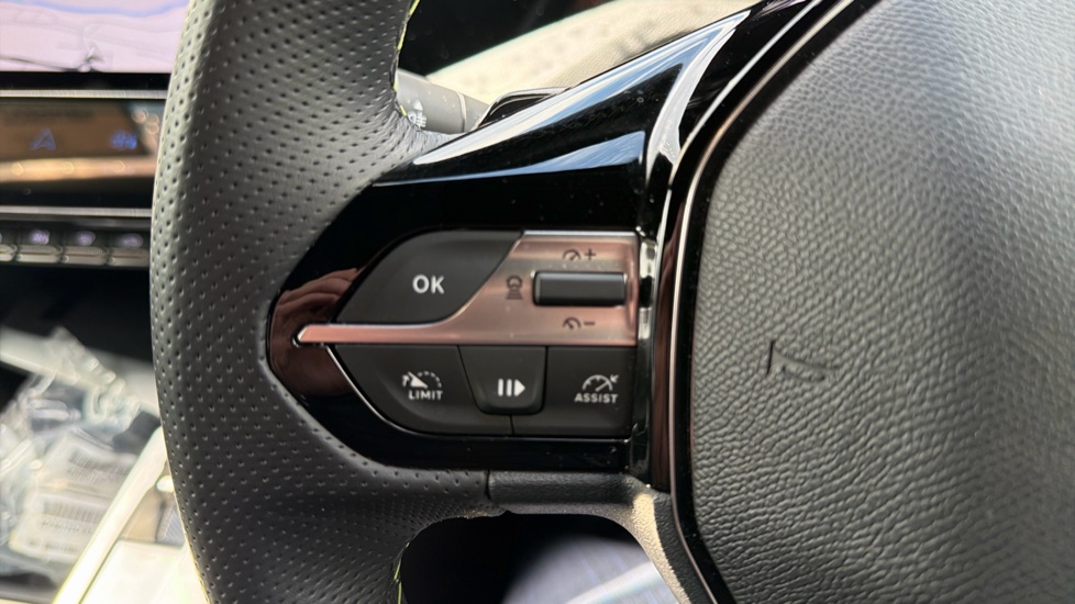 Peugeot 408 158kW GT 58kWh 5dr Auto Electric Hatchback - Image 31