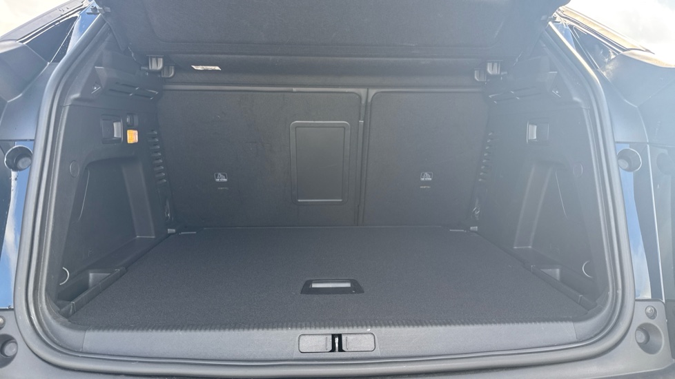 Peugeot 3008 1.2 PureTech GT 5dr EAT8 Petrol Estate - Image 4