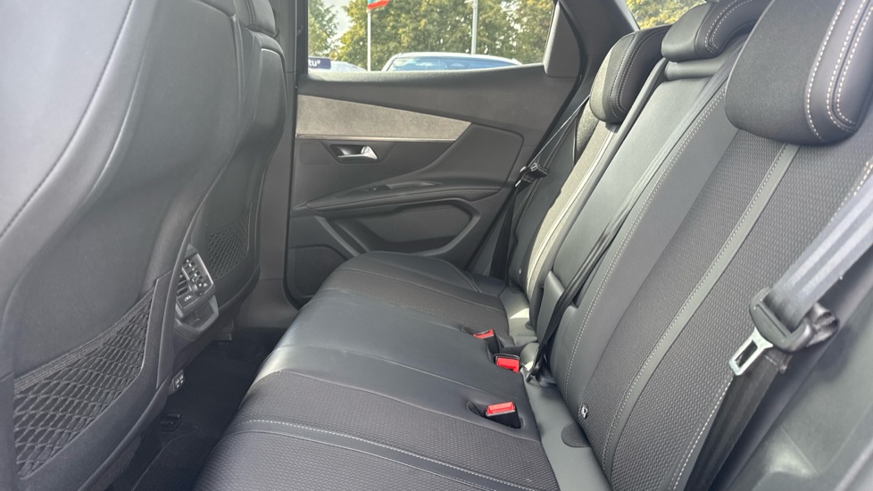 Peugeot 3008 1.2 PureTech GT 5dr EAT8 Petrol Estate - Image 16