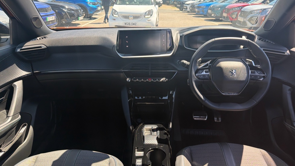 Peugeot 2008 1.2 PureTech 130 Allure Premium+ 5dr EAT8 Petrol Estate - Image 10