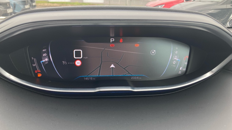 Peugeot 5008 1.2 PureTech Allure Premium+ 5dr EAT8 Petrol Estate - Image 36