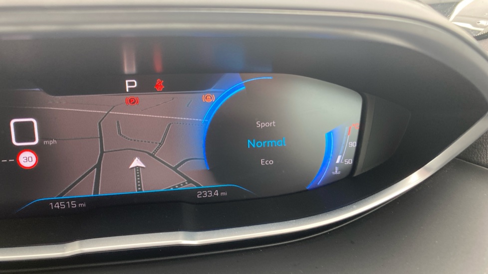 Peugeot 5008 1.2 PureTech Allure Premium+ 5dr EAT8 Petrol Estate - Image 38