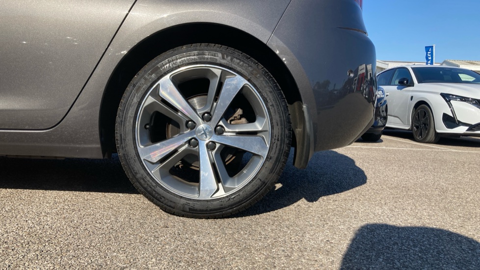 Peugeot 308 1.2 PureTech 130 Tech Edition 5dr EAT8 Petrol Hatchback - Image 7