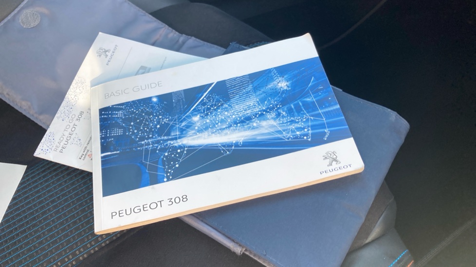 Peugeot 308 1.2 PureTech 130 Tech Edition 5dr EAT8 Petrol Hatchback - Image 19
