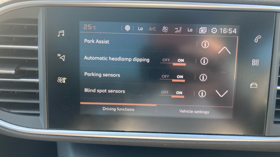 Peugeot 308 1.2 PureTech 130 Tech Edition 5dr EAT8 Petrol Hatchback - Image 34